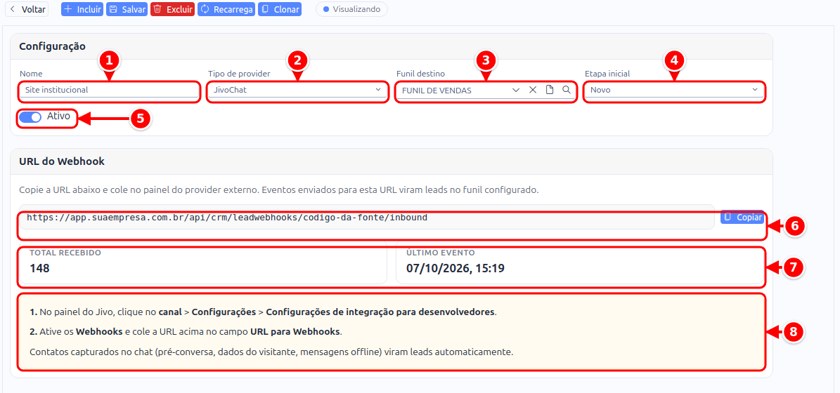 Cadastro de uma fonte de leads com os campos de configuração, a URL do Webhook, os indicadores de recebimento e as instruções do provider, numerados de 1 a 8