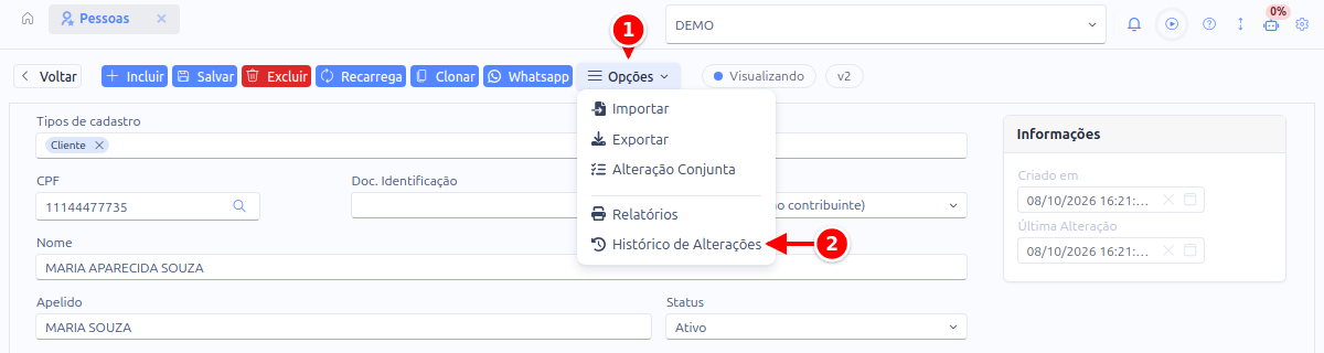Menu Opções aberto na tela de cadastro, com Opções e Histórico de Alterações numerados de 1 a 2