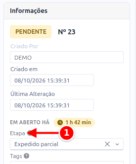 Painel Informações do pedido com o campo Etapa marcado com o número 1
